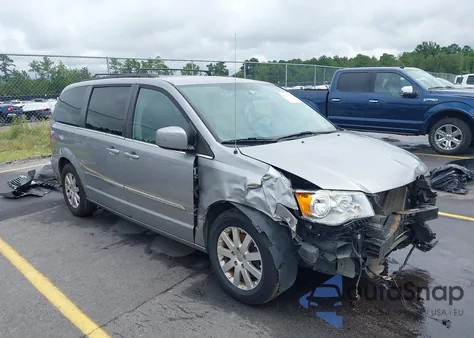 2016 Chrysler Town & Country Touring из США, поврежденный, VIN 2C4RC1BG3GR228962